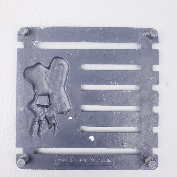 LOT of 2 Vintage 1960s Collectible Cast Iron Kitchen Trivets with Funny Sayings - Picture 5 of 7